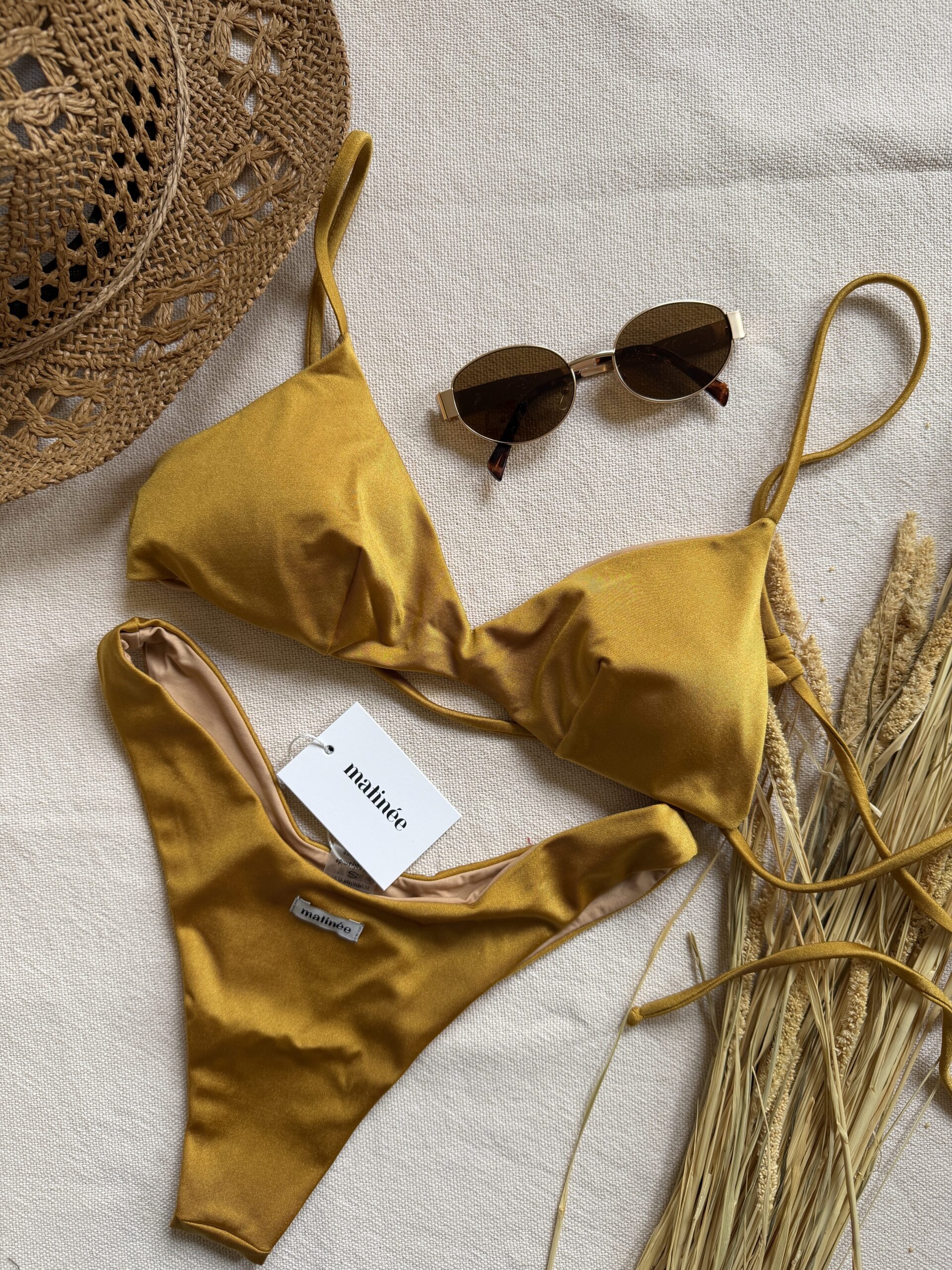 Costume Matinèe Top + brasiliana a V