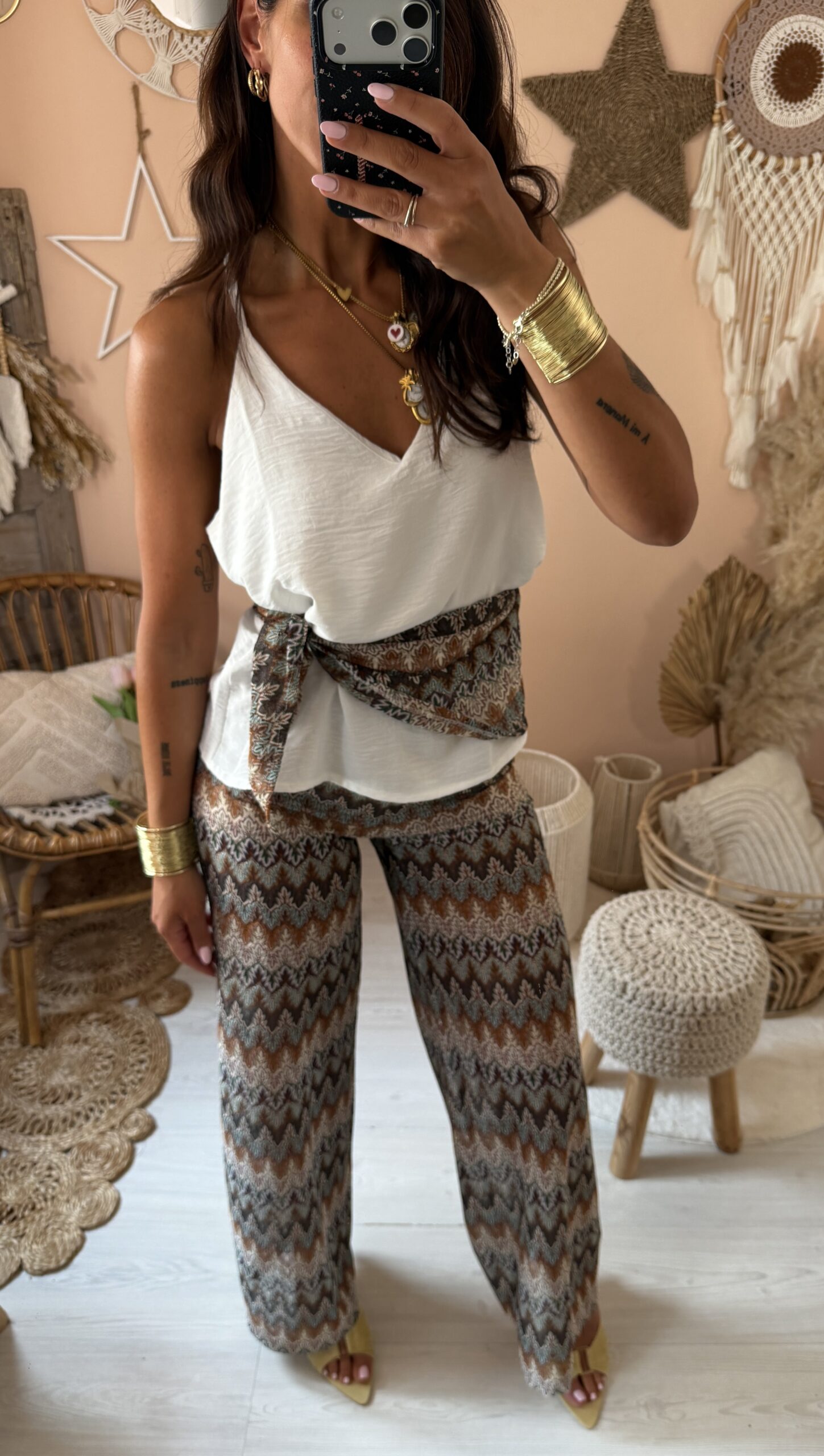 Pantalone zigzag con foulard incluso moro