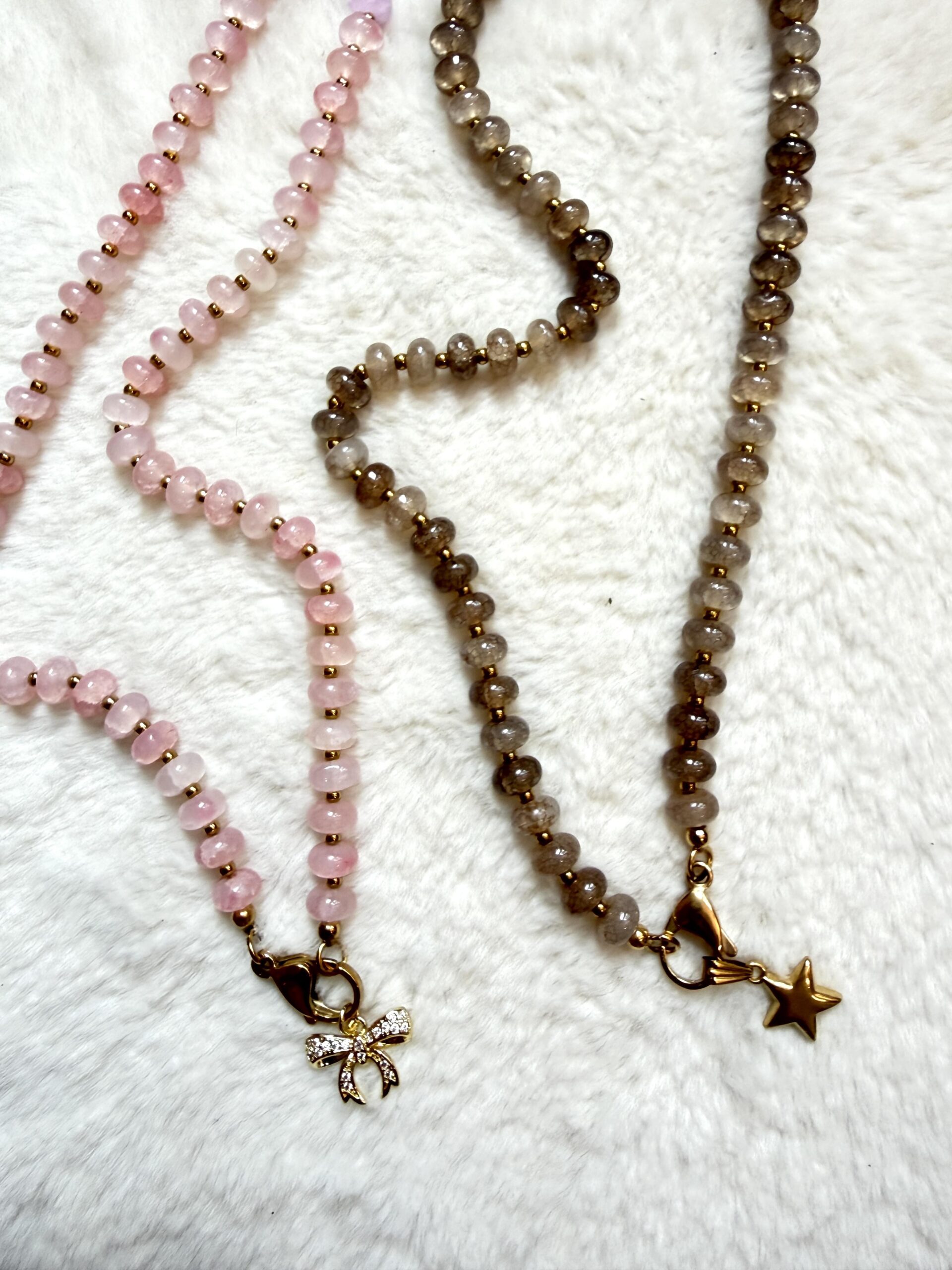 Collana perle maxi moschettone