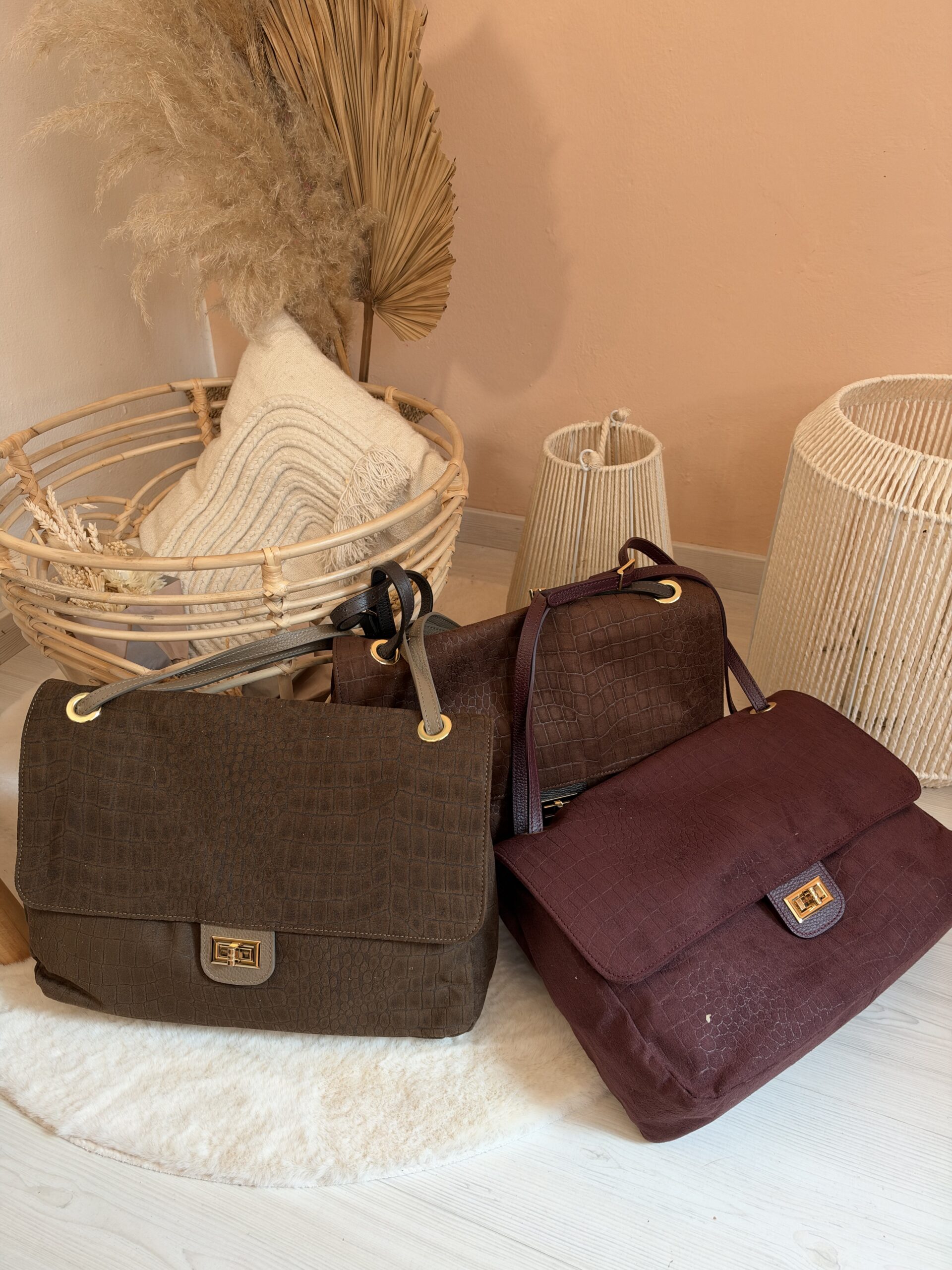 Maxi bag C dettagli in pelle e ecopelle camoscio