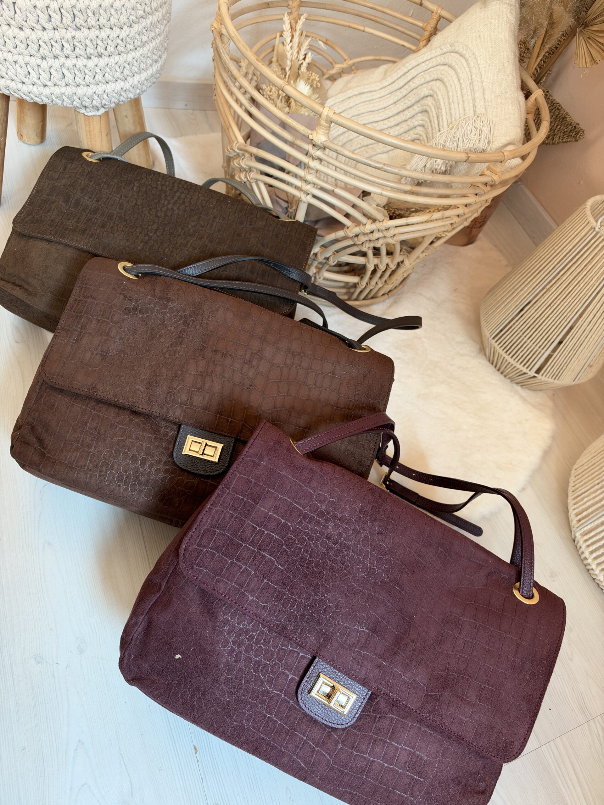 Maxi bag C dettagli in pelle e ecopelle camoscio