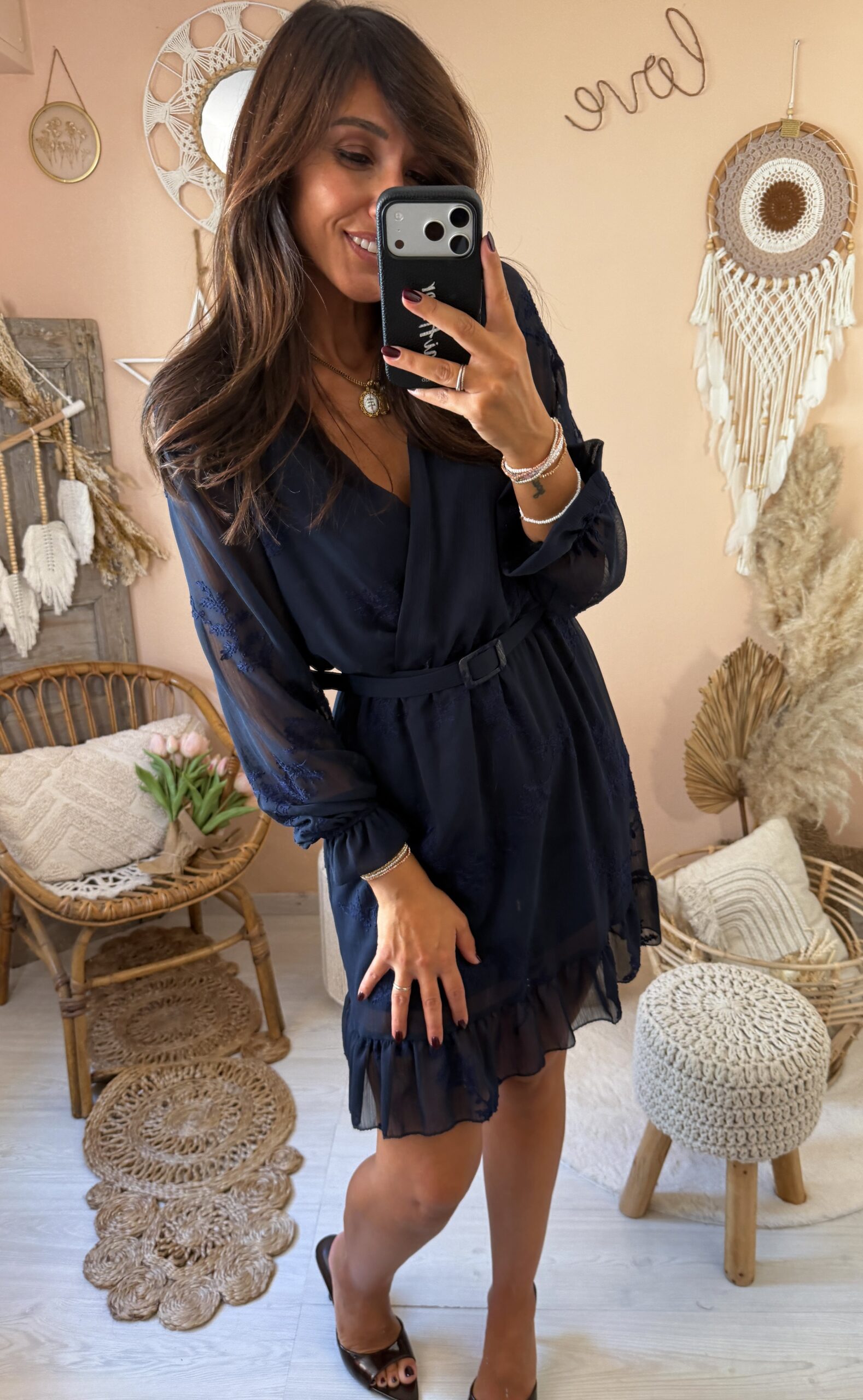Abito basic pizzo scollo a V