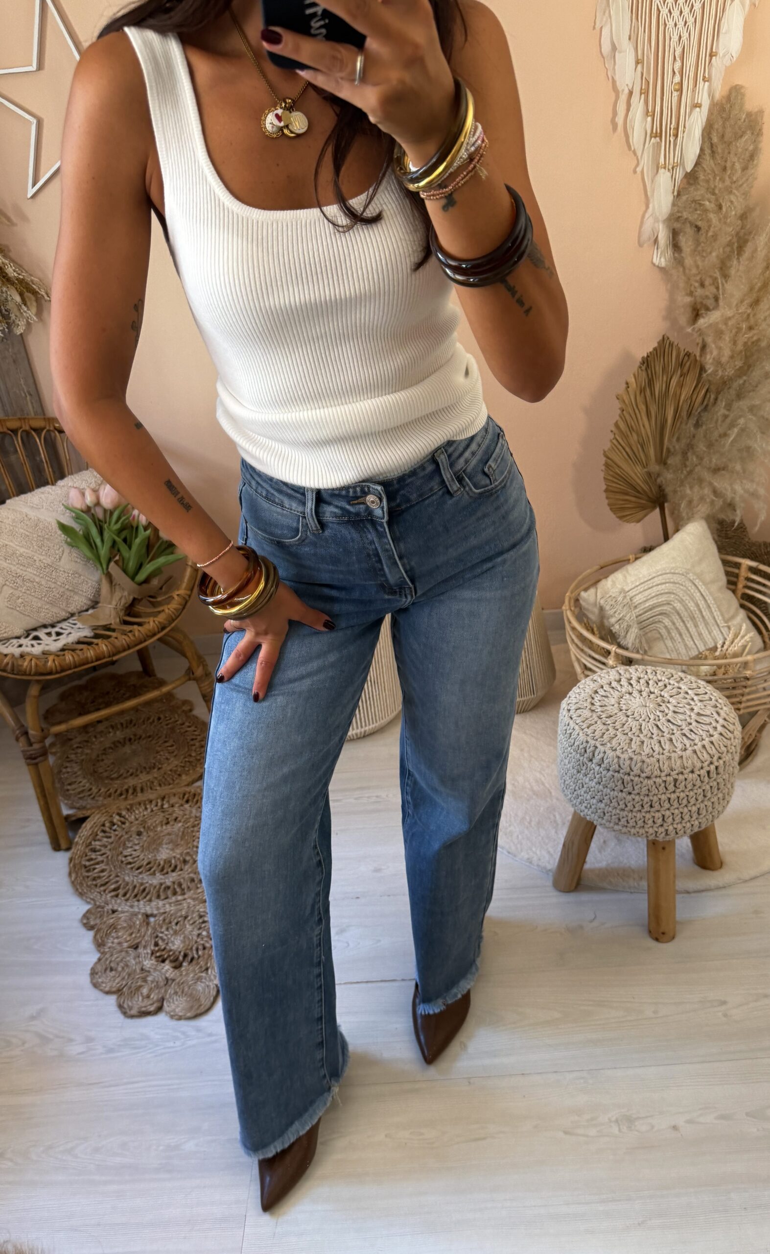 Jeans gamba dritta sfrangiato