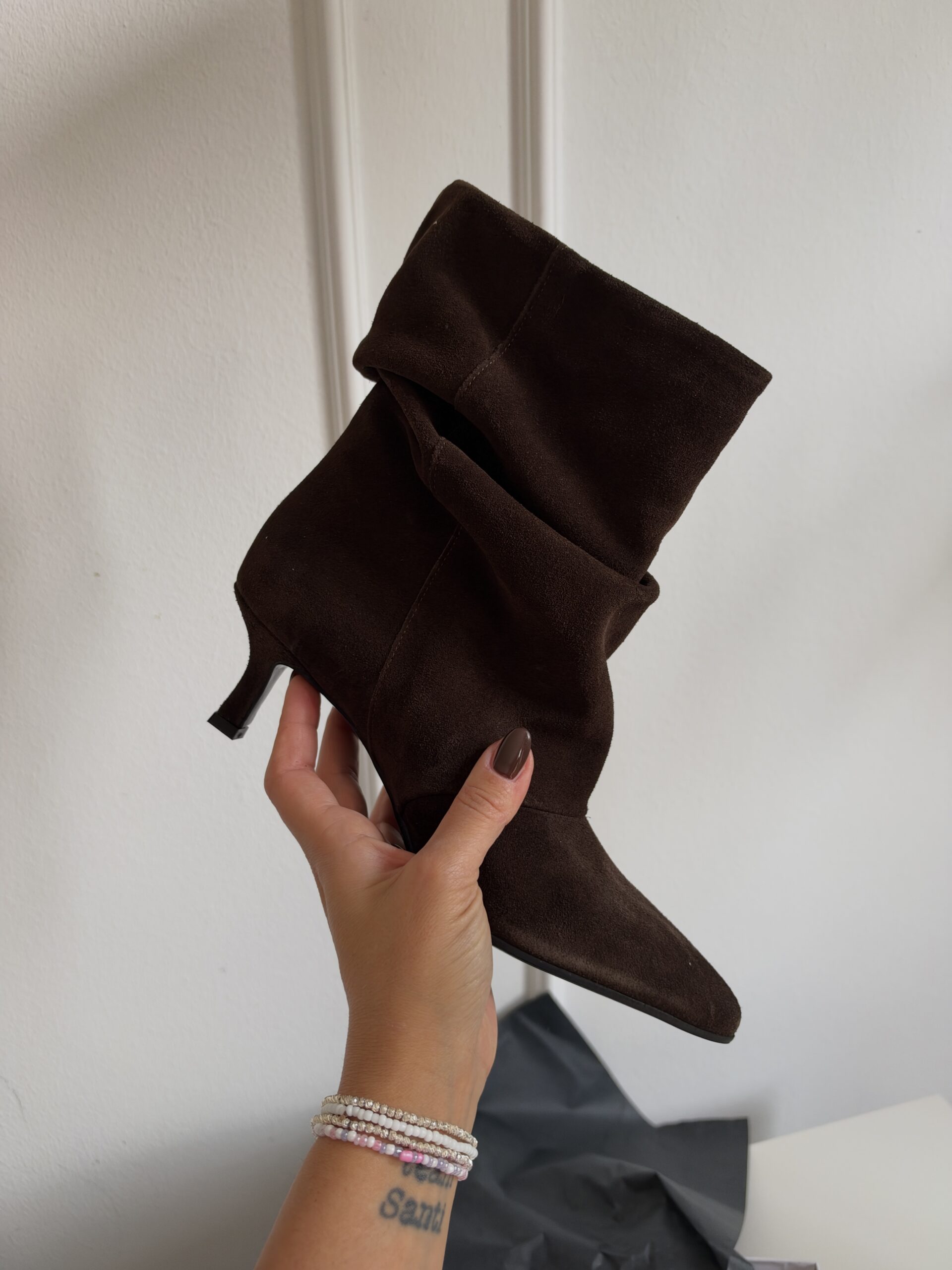 Stivaletto MUST HAVE tacco kitten divine follie testa di moro