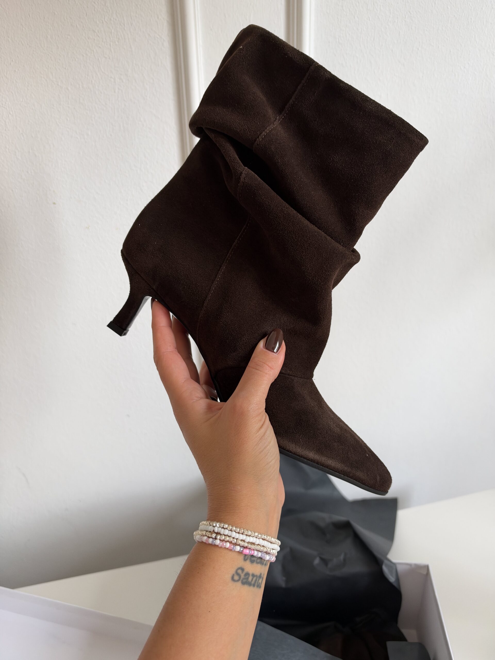 Stivaletto MUST HAVE tacco kitten divine follie testa di moro